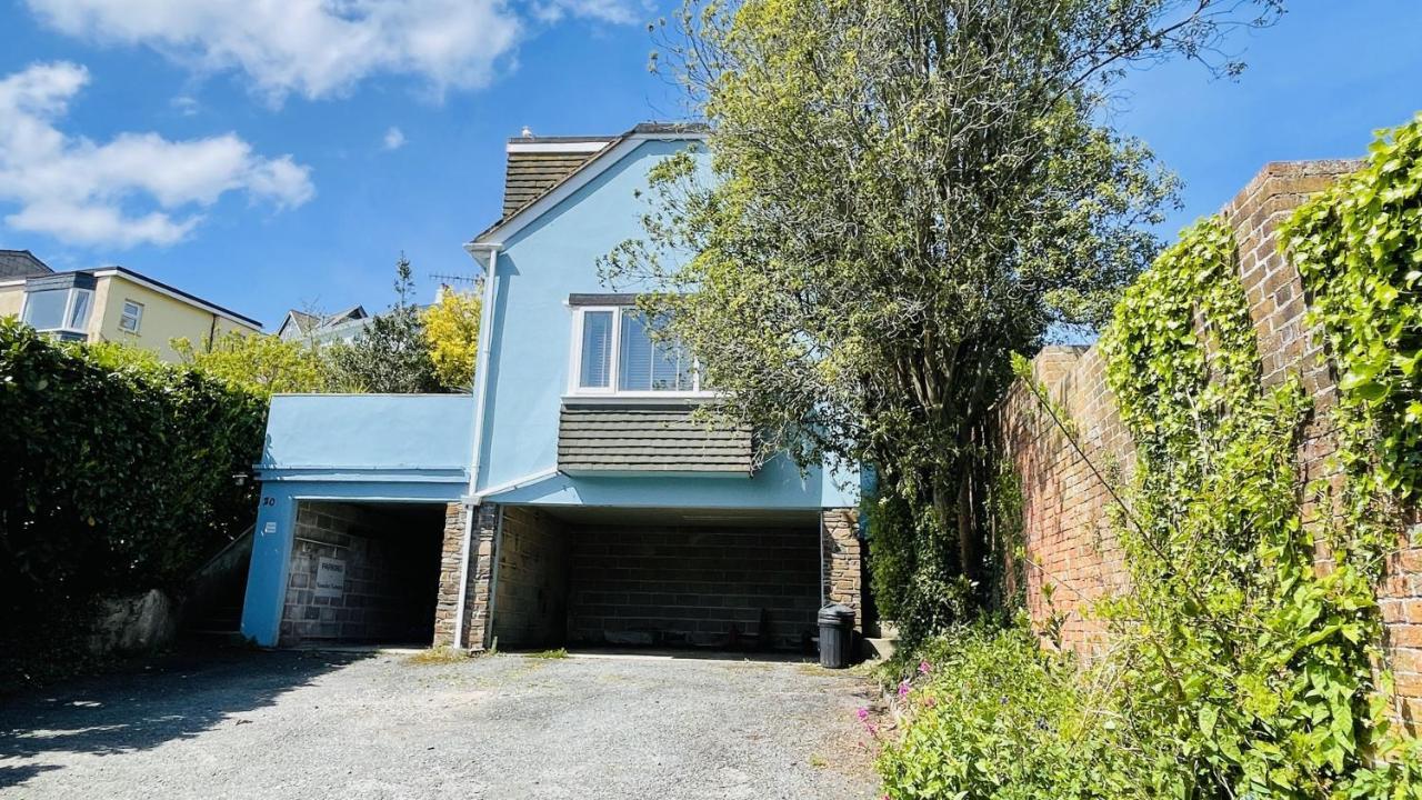 Number 20 - Central, Classic Style, Private And Parking Dartmouth Exterior photo